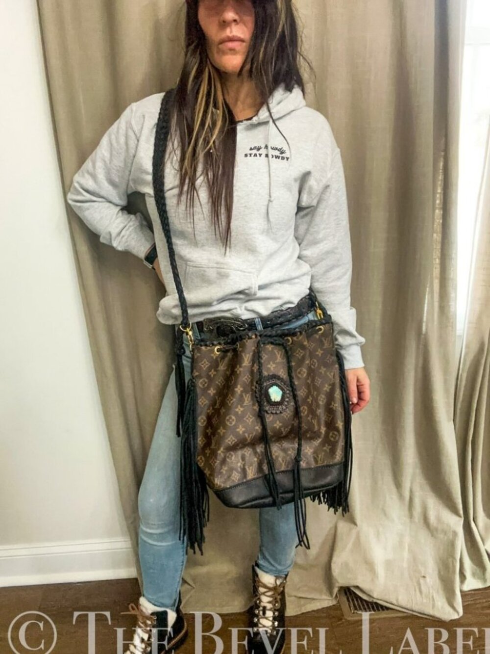 Custom Western Louis Vuitton GM Noé Shoulder Bag with Large Turquoise Stone - Picture 6 of 8
